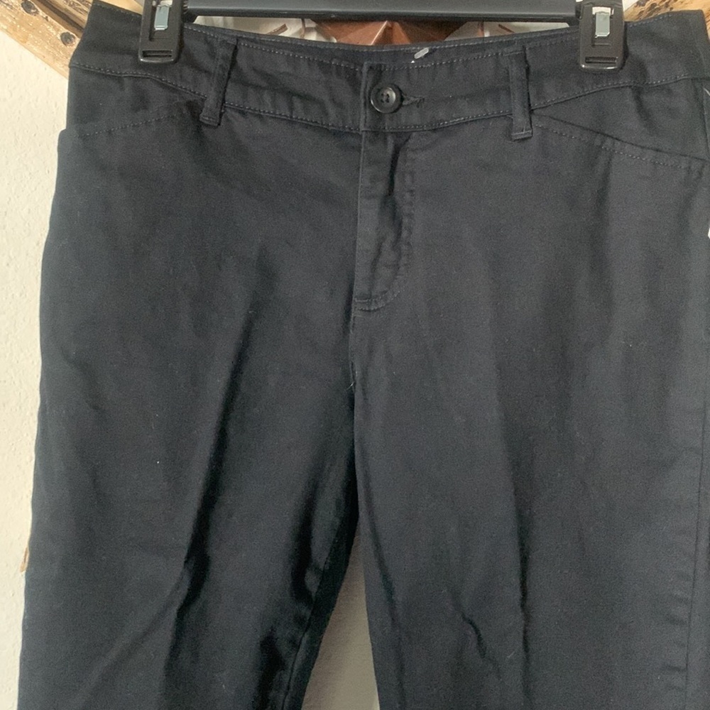 🖤🖤🖤3 for 12🖤🖤🖤Capris - Picture 2 of 9